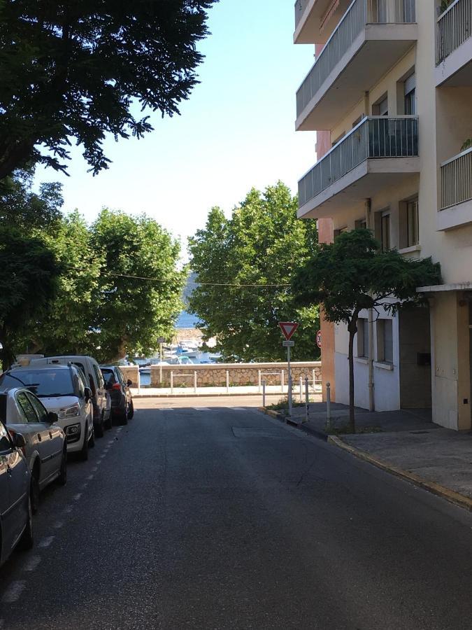 Goeland 3, Climatise, Wifi, Balcons Petite Vue Mer Laterale Au 3 Eme Etage Sans Ascenseur تولون المظهر الخارجي الصورة
