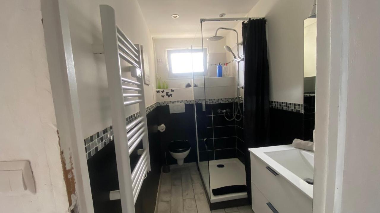 Goeland 3, Climatise, Wifi, Balcons Petite Vue Mer Laterale Au 3 Eme Etage Sans Ascenseur تولون المظهر الخارجي الصورة